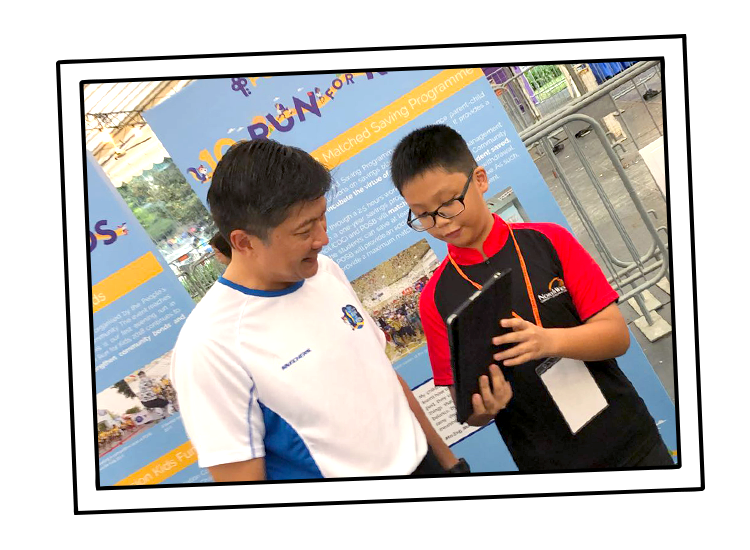 Ng Chee Meng @ POSB PAssion Run for Kids digital literacy booth